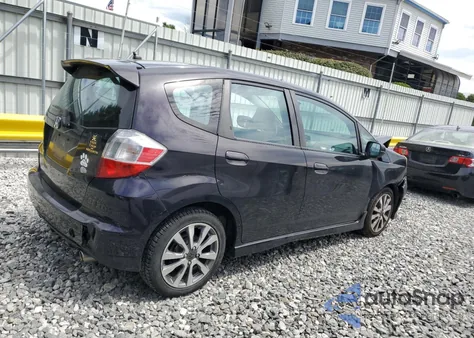 2013 Honda Fit Sport z USA, uszkodzony, nr VIN JHMGE8H5XDC043309